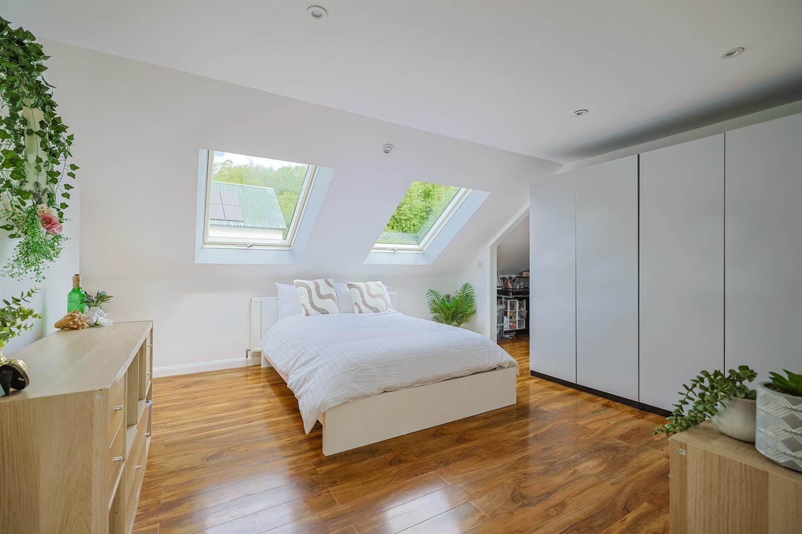 Pant Y Meillion, Llandeilo Road, Gorslas, Llanelli, SA14 7LR